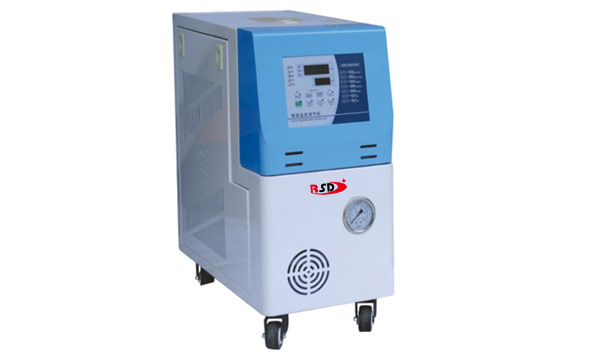 運油式模(mo)溫機