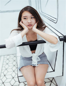 年轻表妹-xnxnx18美女